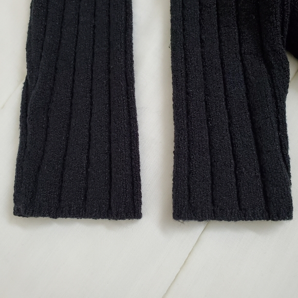 Black sweater - Picture 5 of 6